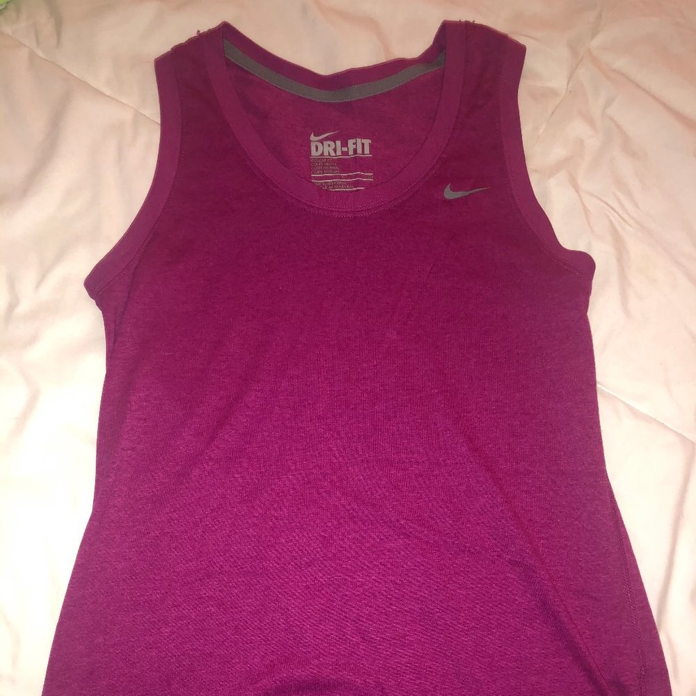 Nike Women's Dri-Fit Workout Tank Top Size Small